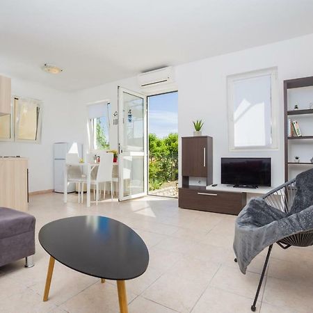 Apartment Kucera Rovinj Exterior photo
