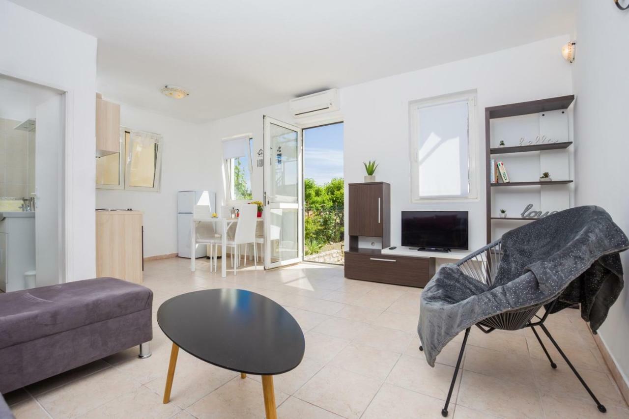 Apartment Kucera Rovinj Exterior photo