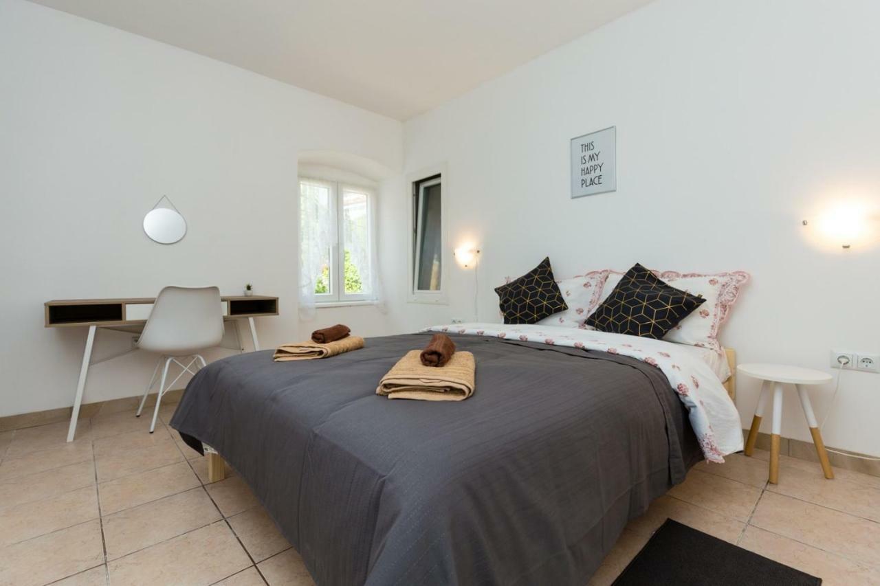 Apartment Kucera Rovinj Exterior photo