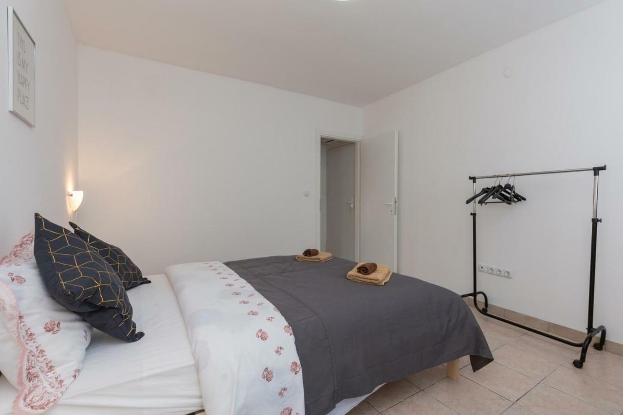 Apartment Kucera Rovinj Exterior photo